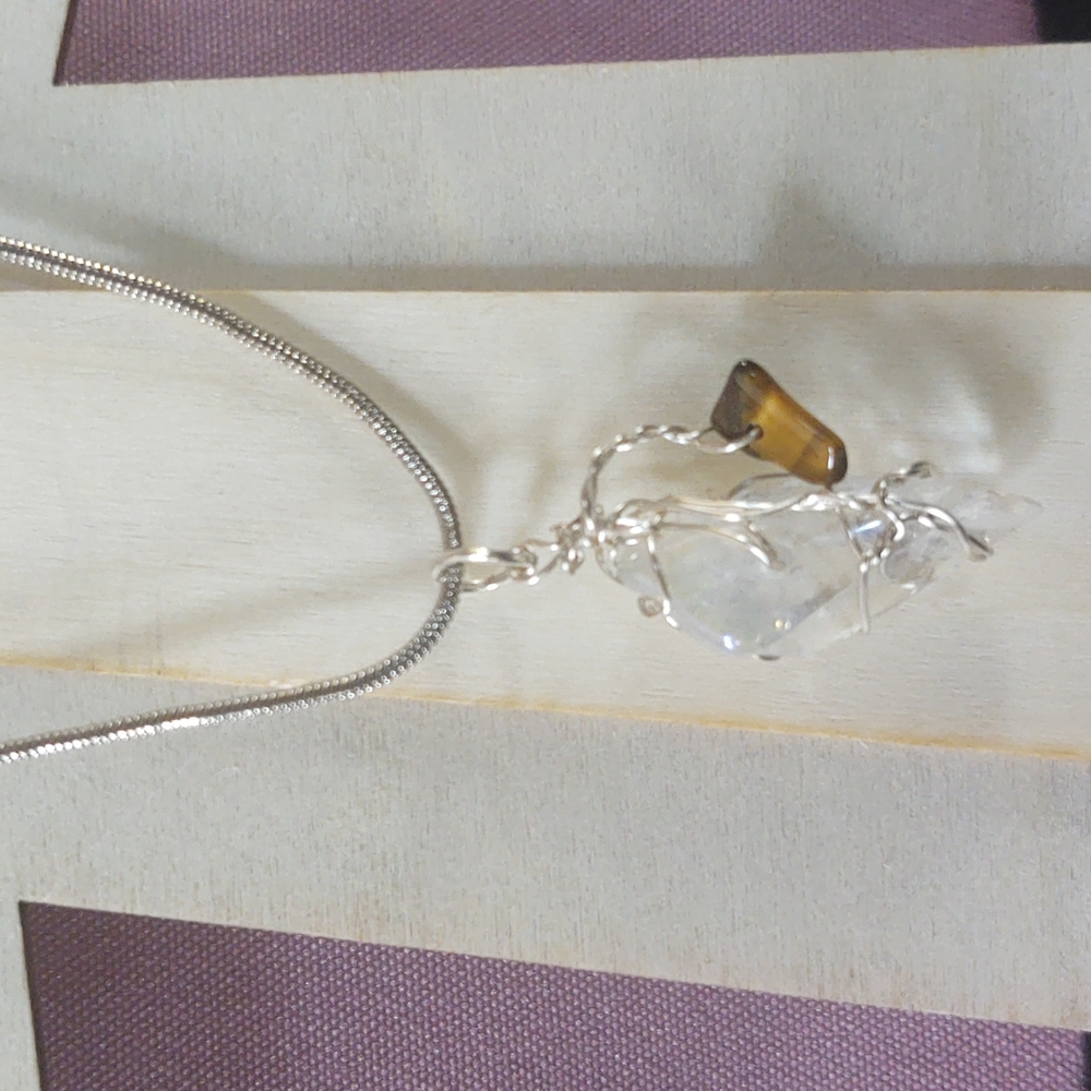 20 inch chain silver can go to 24 inch chain